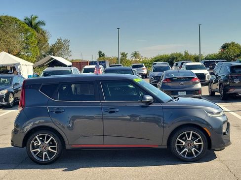 Used 2022 Kia Soul Turbo image 9