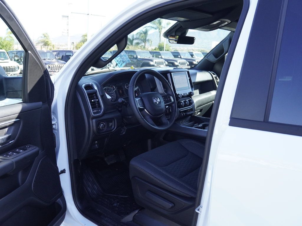 New 2026 RAM 1500 Big Horn w/ Sport Appearance Package AWD/4WD image 29