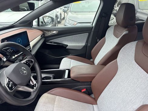 Used 2023 Volkswagen ID.4 Pro image 16