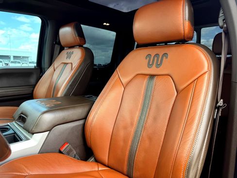 Used 2021 Ford F450 King Ranch w/ King Ranch Ultimate Package AWD/4WD image 13