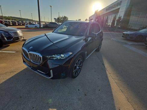 Used 2025 BMW X5 xDrive40i w/ Premium Package AWD/4WD image 7