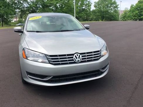 Used 2014 Volkswagen Passat TDI SE FWD image 3
