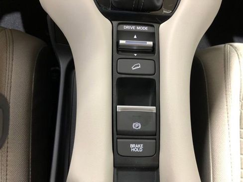 New 2026 Honda HR-V LX image 19