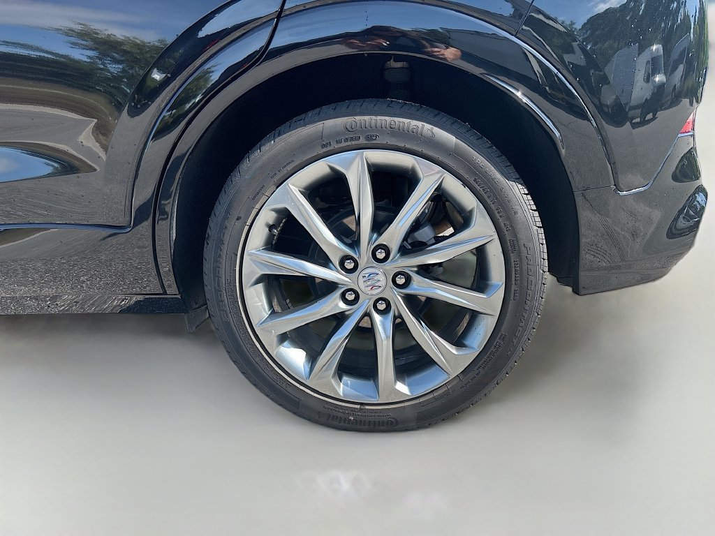 Used 2025 Buick Encore GX Avenir w/ Avenir Technology Package FWD image 12