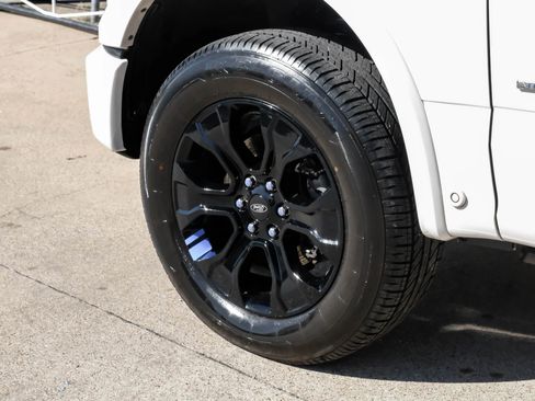 Used 2015 Ford F150 Platinum w/ Equipment Group 701A Luxury image 56