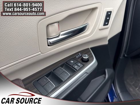 Used 2022 Toyota Sienna Platinum image 15