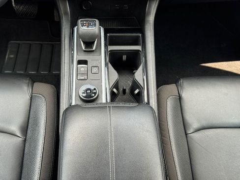 Used 2022 Nissan Pathfinder SL image 11