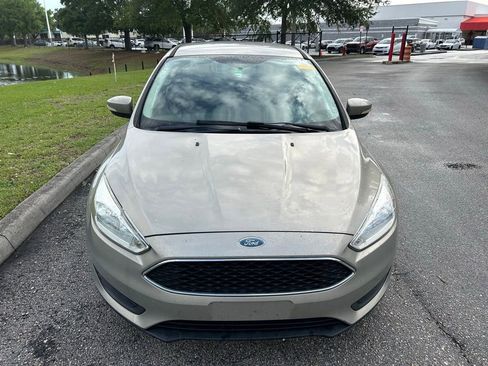 Used 2016 Ford Focus SE image 8
