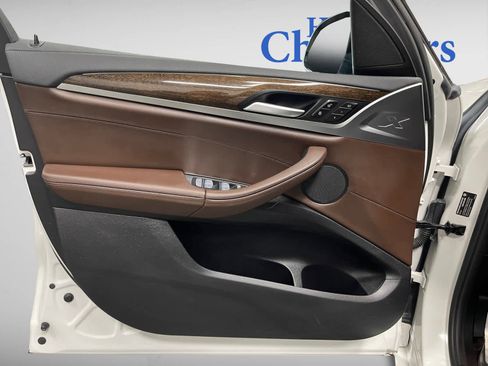 Used 2023 BMW X3 M40i w/ Premium Package image 12