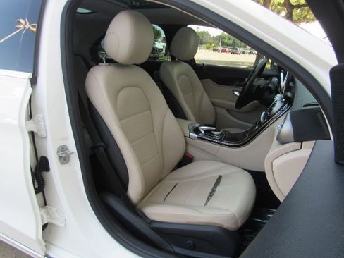 Used 2016 Mercedes-Benz C 300 Sedan image 22