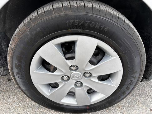 Used 2008 Hyundai Accent GS image 22