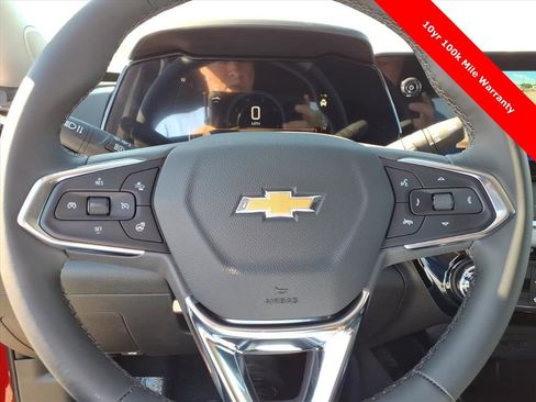 New 2026 Chevrolet Trax LT w/ Driver Confidence Package image 24