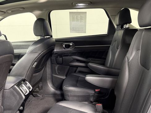 Used 2021 Kia Sorento SX image 12