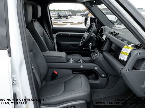 New 2026 Land Rover Defender 110 X-Dynamic SE AWD/4WD image 38