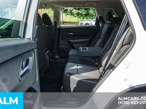 Used 2024 Nissan Rogue SV AWD/4WD image 21