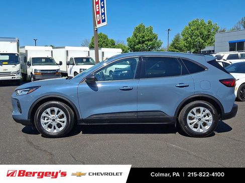 Used 2025 Ford Escape Active FWD image 9