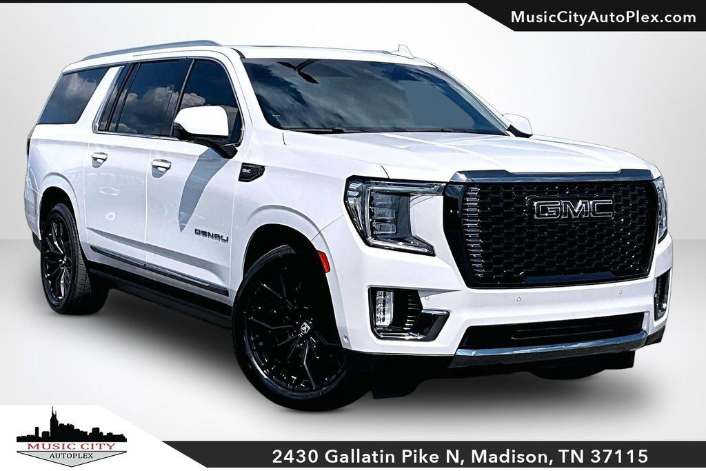 Used 2023 GMC Yukon XL Denali Ultimate AWD/4WD image 1