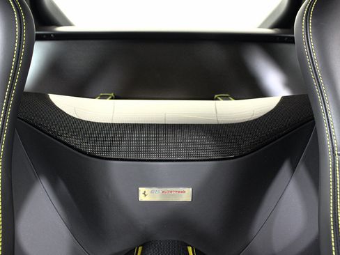 Used 2019 Ferrari 812 Superfast RWD image 42