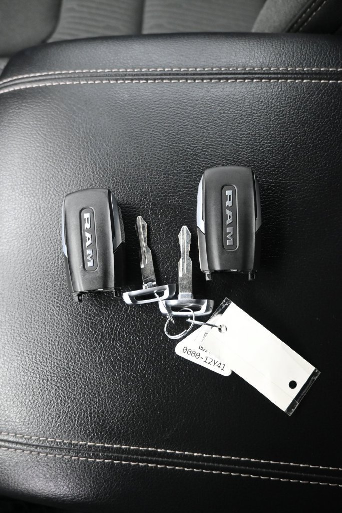 Used 2023 RAM 1500 Big Horn AWD/4WD image 10
