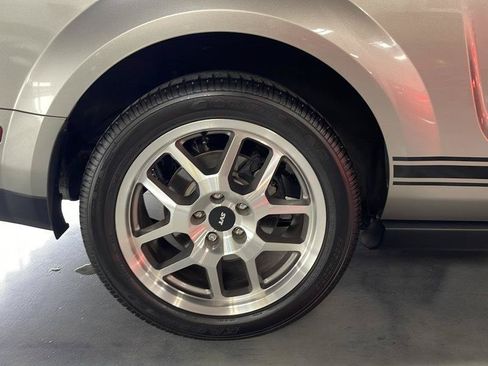 Used 2008 Ford Mustang Shelby GT500 RWD image 21