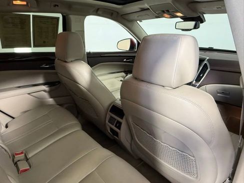 Used 2012 Cadillac SRX Luxury image 44