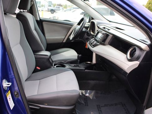 Used 2015 Toyota RAV4 LE image 15