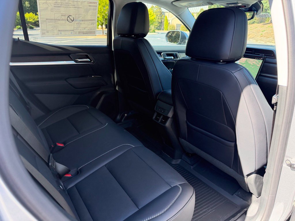 New 2027 GMC Terrain Denali w/ LPO, Floor Liner Package AWD/4WD image 41