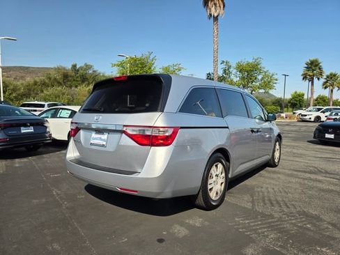 Used 2013 Honda Odyssey LX image 7