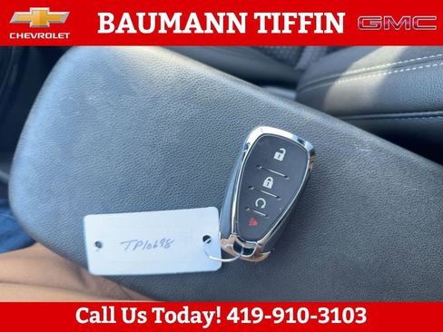 Used 2025 Chevrolet Trax LT image 26