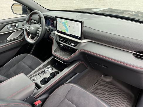 Used 2025 Ford Explorer ST image 38