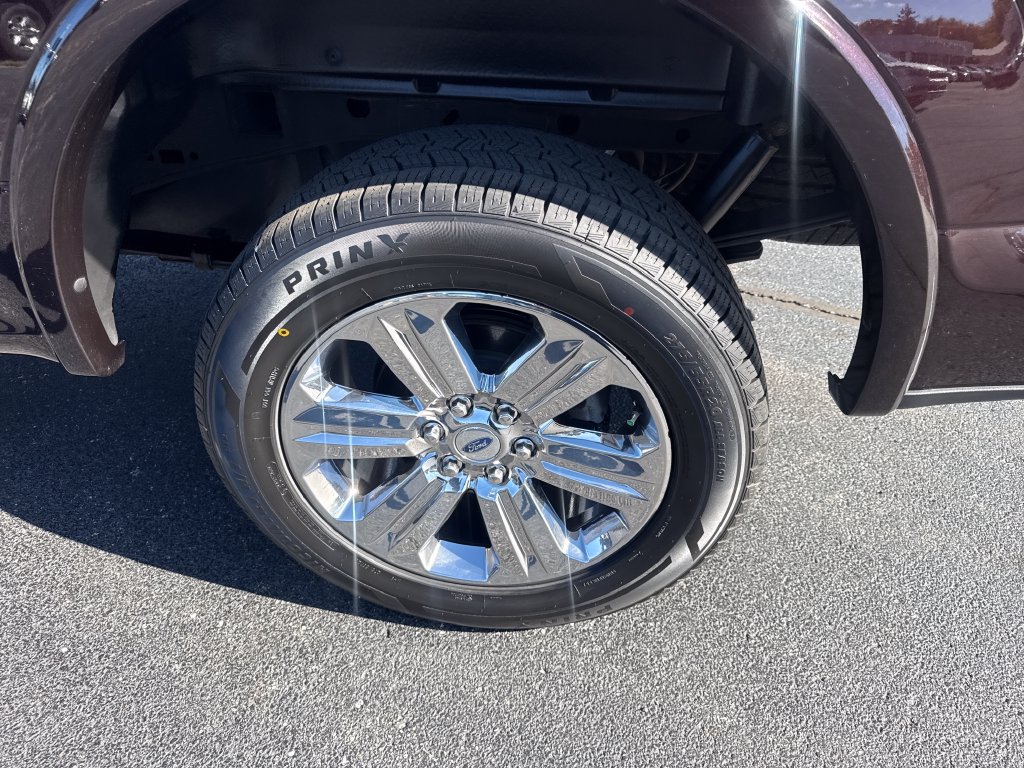 Used 2018 Ford F150 Lariat w/ Equipment Group 502A Luxury AWD/4WD image 12
