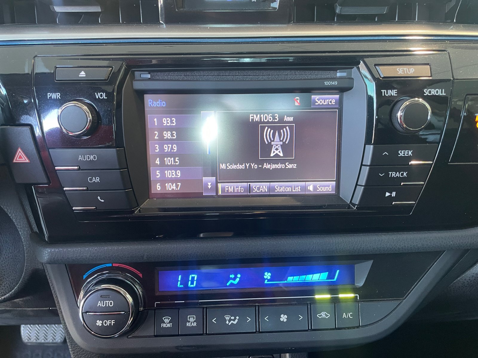 Used 2014 Toyota Corolla S FWD image 26