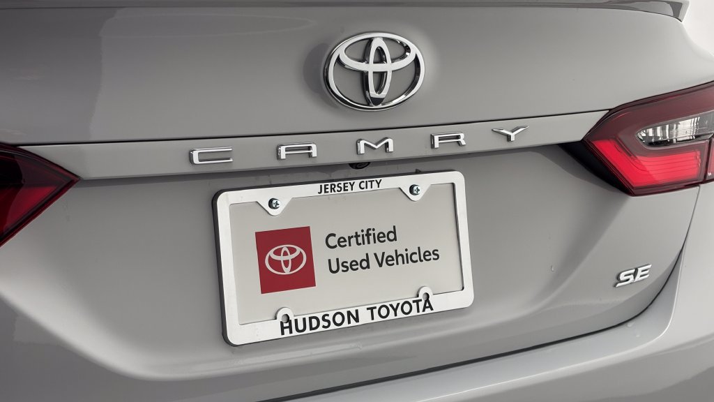 Certified 2024 Toyota Camry SE FWD image 8