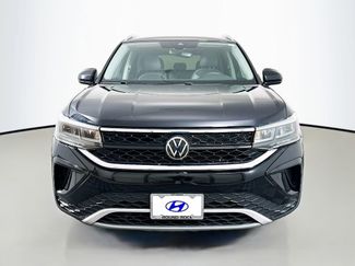 Used 2023 Volkswagen Taos SE video 2