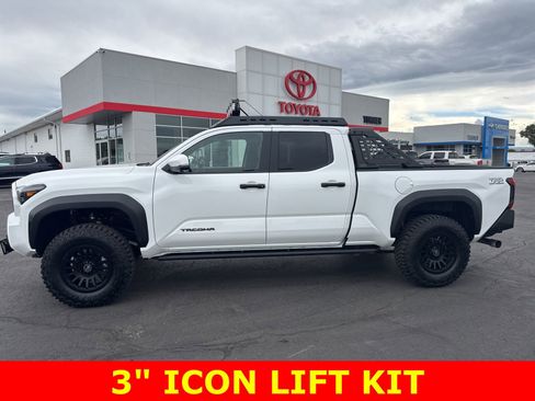 New 2025 Toyota Tacoma TRD Off-Road image 2