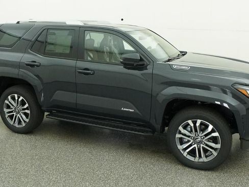New 2026 Toyota 4Runner Limited AWD/4WD image 12