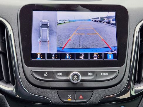 Used 2023 Chevrolet Equinox RS w/ RS Leather Package FWD image 18