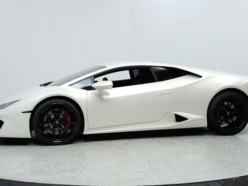 Used 2018 Lamborghini Huracan LP 580-2 image 2