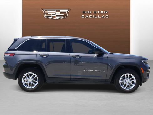 Used 2025 Jeep Grand Cherokee Laredo X RWD image 6