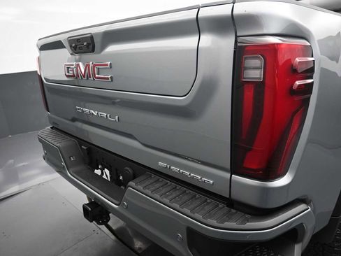 New 2026 GMC Sierra 2500 Denali AWD/4WD image 10