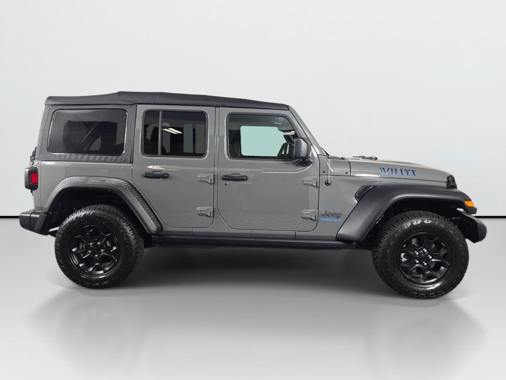 Used 2023 Jeep Wrangler Unlimited w/ Cold Weather Group AWD/4WD image 7