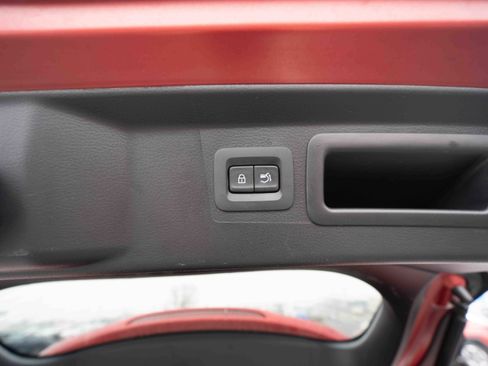 Used 2025 MAZDA CX-50 AWD 2.5 S w/ Premium Package image 29