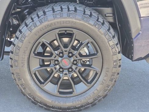 Used 2022 Toyota Tundra SR5 w/ Convenience Package RWD image 13