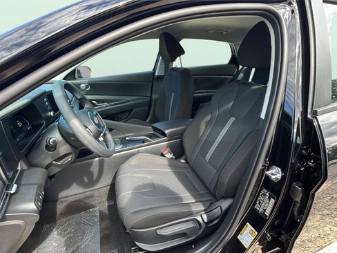 New 2026 Hyundai Elantra SE FWD image 20