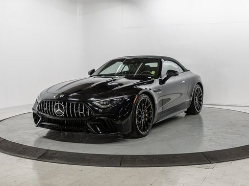 Used 2022 Mercedes-Benz SL 55 AMG 4MATIC w/ Driver Assistance Package image 3