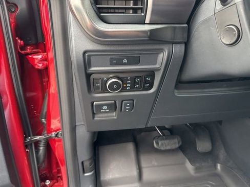 New 2025 Ford F150 Platinum w/ FX4 Off-Road Package image 17