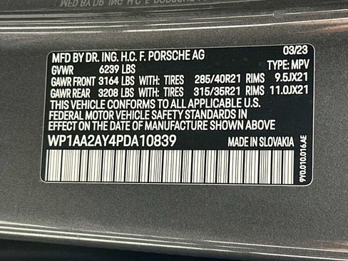 Certified 2023 Porsche Cayenne AWD/4WD image 33