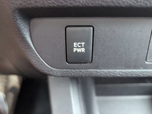 Used 2017 Toyota Tacoma SR5 w/ Tow Package AWD/4WD image 22