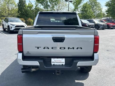 Used 2025 Toyota Tacoma SR5 image 5
