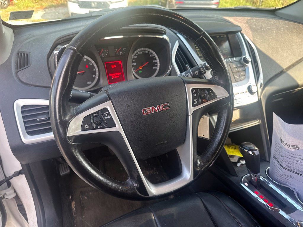Used 2017 GMC Terrain SLT w/ Open Road Package FWD image 14